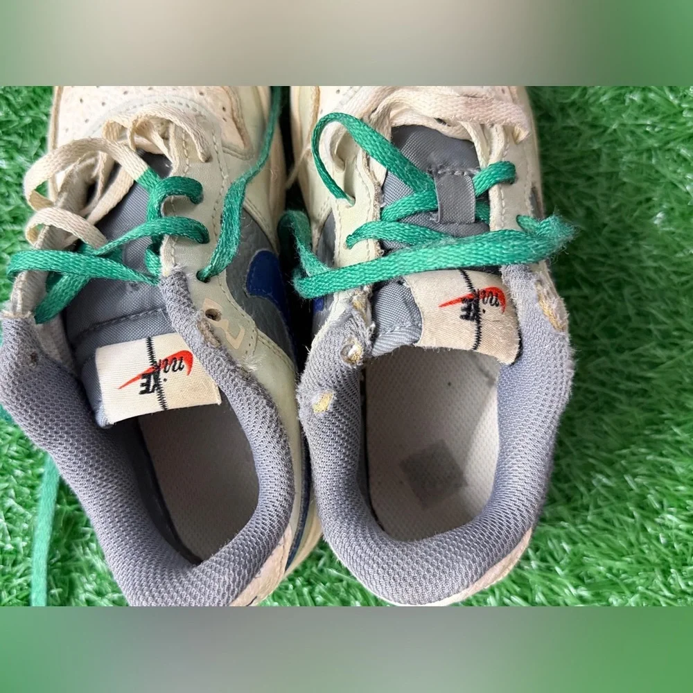 Nike Kids Sneakers in White and Blue Size‎ 13C